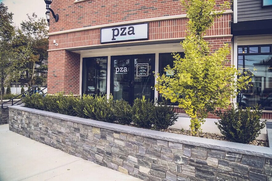 More Photos Of 331 Lafayette St, Salem Storefront Retail Office For Lease