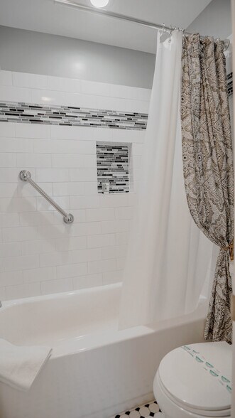 More Photos Of 118 S 300 W, Heber City Hospitality For Sale