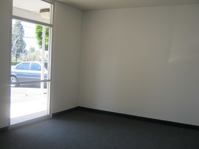 More Photos Of 1471-1495 E Warner Ave, Santa Ana Light Manufacturing For Lease