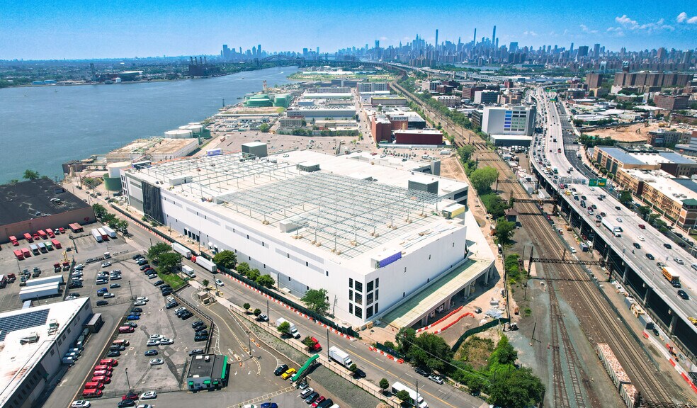 Primary Photo Of 920-980 E 149th St, Bronx Distribution For Lease