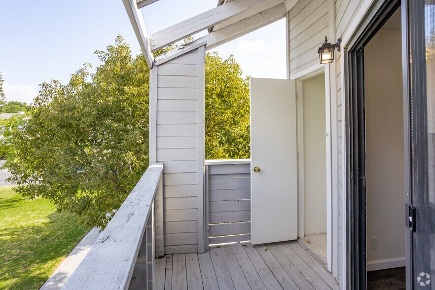 More Photos Of 140 S Highland Ave, Placentia Apartments For Sale