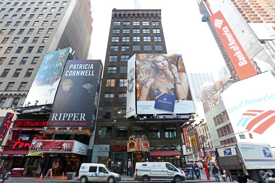 More Photos Of 721-723 7th Ave, New York Office For Lease