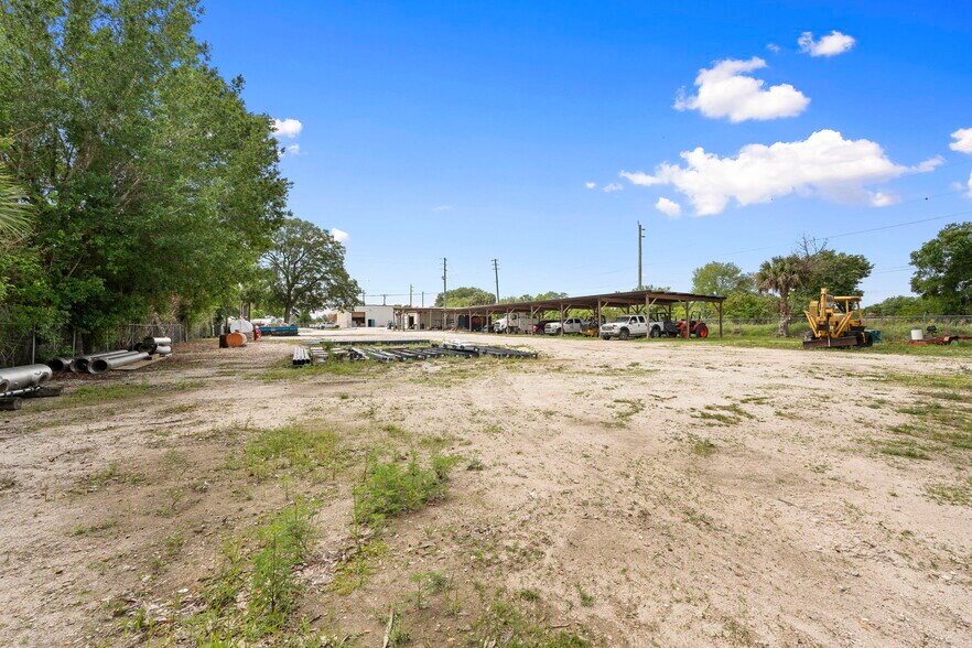 More Photos Of 16050 Orange Ave, Fort Pierce Warehouse For Sale