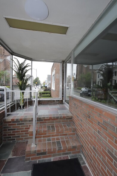 More Photos Of 460 County St, New Bedford Office For Lease