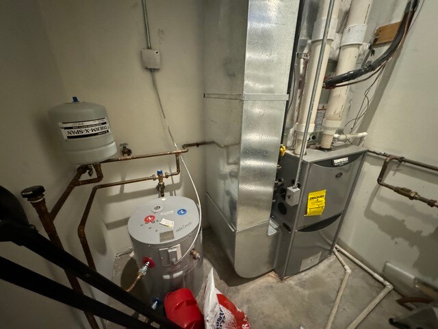 More Photos Of 200 Ace Rd, Princeton General Retail For Sale