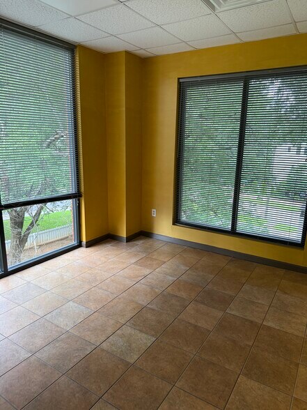 More Photos Of 130 Allen Rd, Sandy Springs Office For Lease