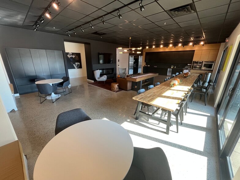 More Photos Of 4317 Marsh Ridge, Carrollton Showroom For Sale