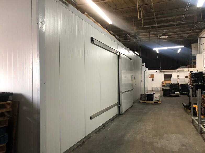 More Photos Of 22 Commerce Rd, Fairfield Warehouse For Lease