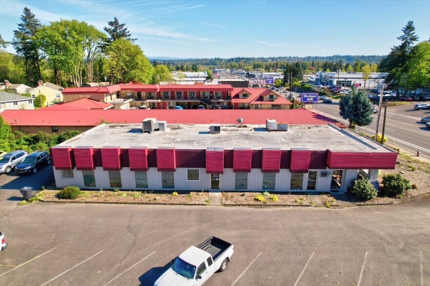 More Photos Of 19230 SE McLoughlin Blvd, Gladstone Medical For Sale