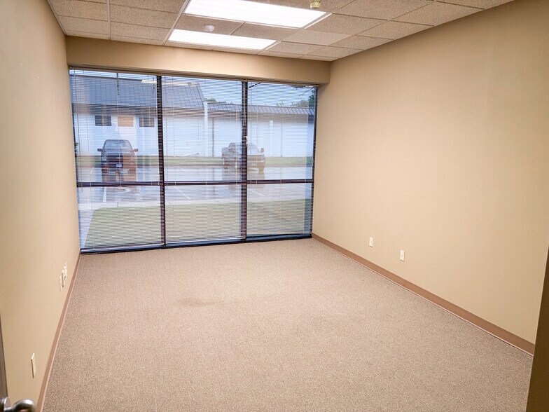 More Photos Of 4021 84th St, Lubbock Loft Creative Space For Lease