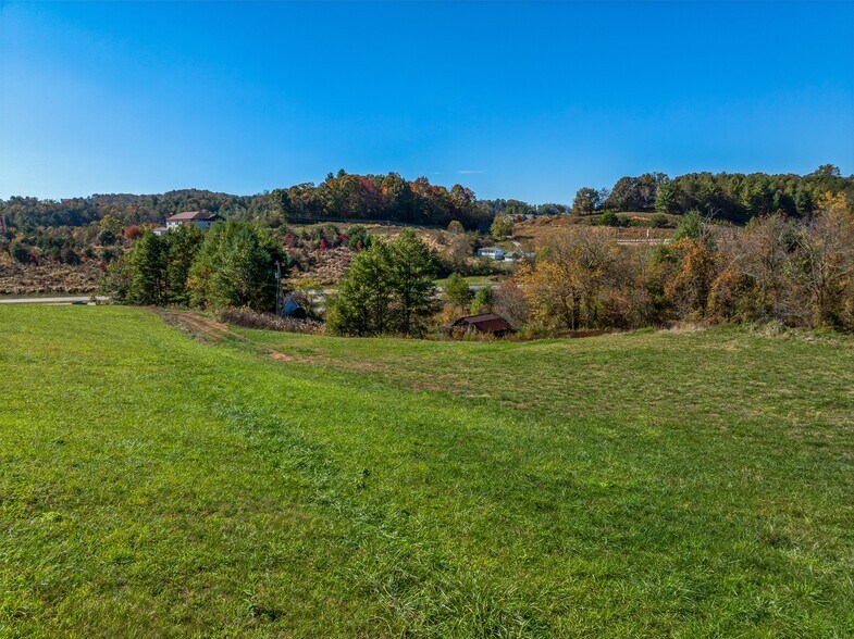 More Photos Of 1475 Crossroads Pky, Mars Hill Land For Sale