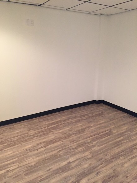 More Photos Of 2700 N Bellflower Blvd, Long Beach Medical For Lease