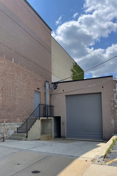 More Photos Of 5216 Main St, Downers Grove Office For Sale