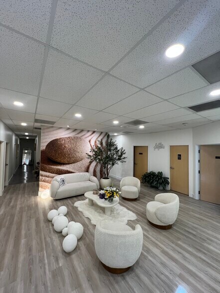 More Photos Of 11808 Kingston Pike, Knoxville Medical For Sale