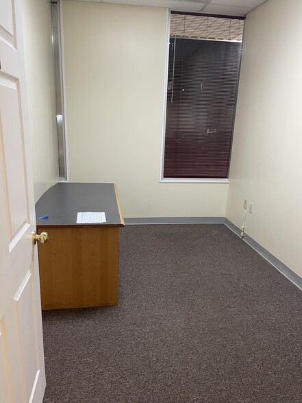 More Photos Of 2536 Carrollton Villa Rica Hwy, Carrollton Office For Lease