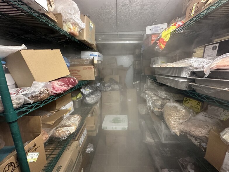 More Photos Of 116 Kenny Blvd, Haines City Loft Creative Space For Sale