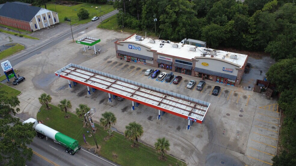 More Photos Of 3305 St. Stephens Rd, Mobile Convenience Store For Lease