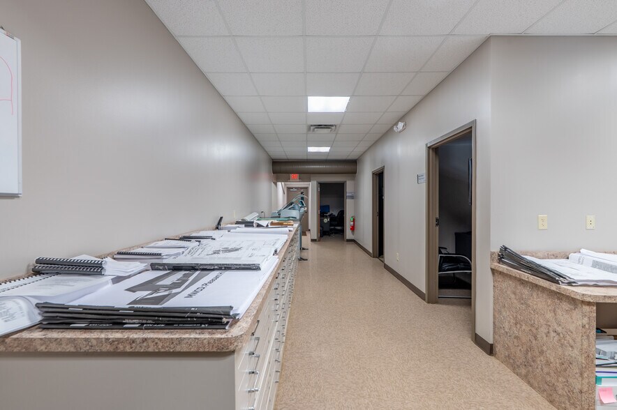 More Photos Of 2050 Reiser Ave SE, New Philadelphia Warehouse For Sale