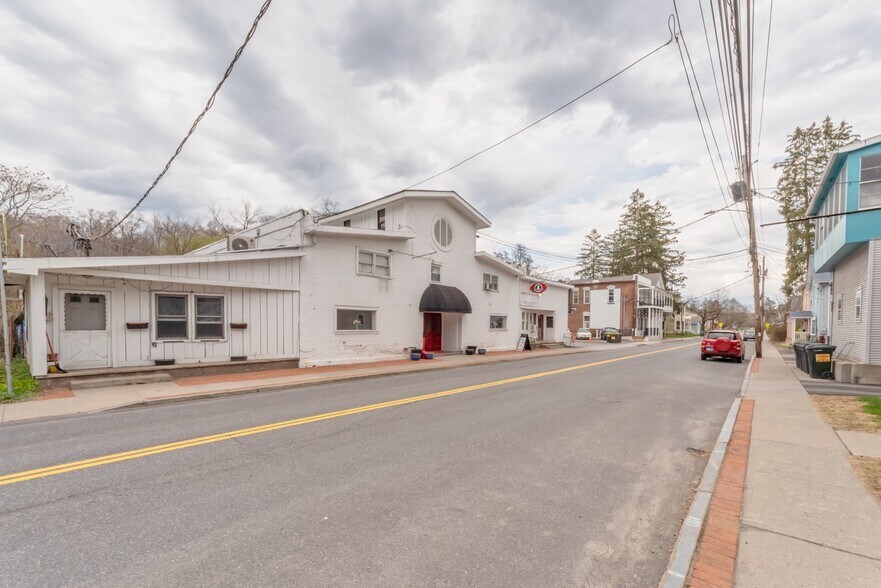 More Photos Of 388 Main St, Rosendale Restaurant For Sale