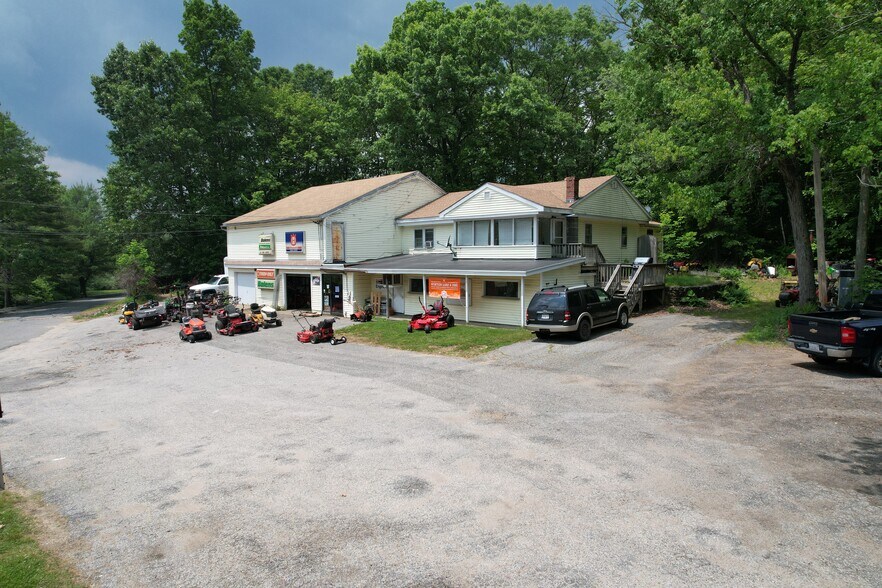 More Photos Of 71 Worcester Road, Charlton Auto Dealership For Sale