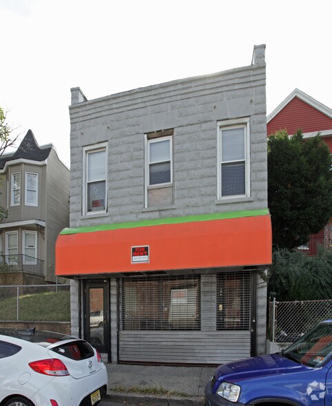 More Photos Of 683 Communipaw Ave, Jersey City Storefront Retail Office For Sale