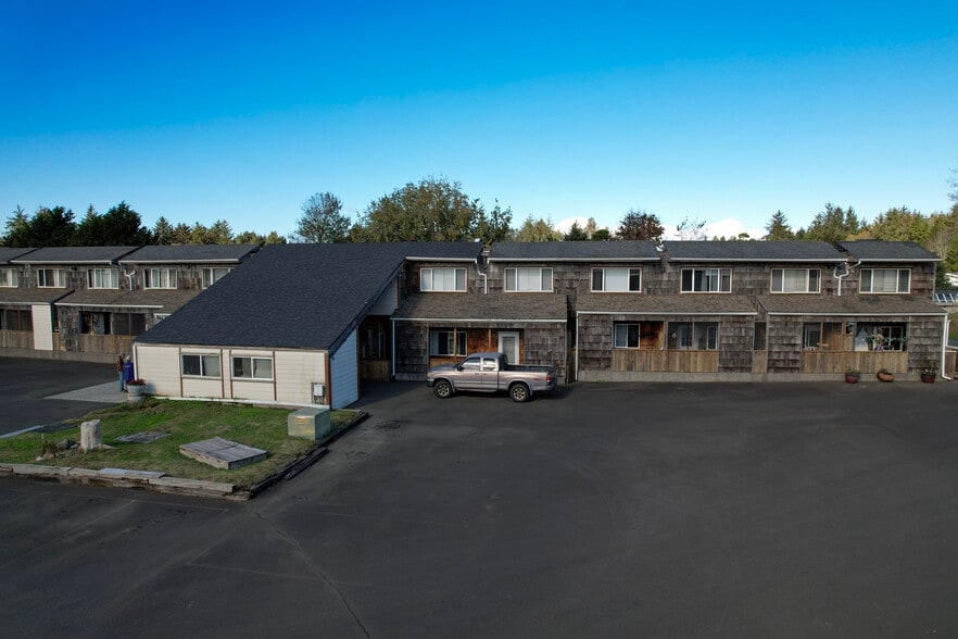 More Photos Of 4253 Highway 101 N, Gearhart Hotel For Sale