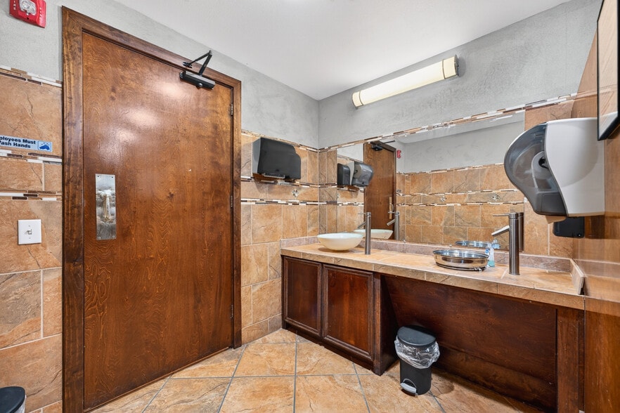 More Photos Of 1271 FM 518 Rd, League City Restaurant For Sale