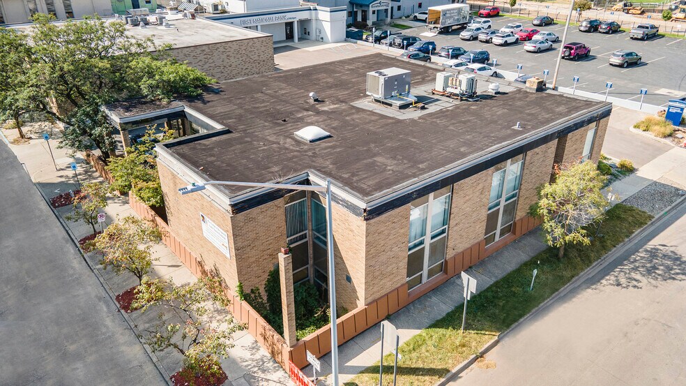 More Photos Of 135 N Church St, Kalamazoo Office Residential For Sale