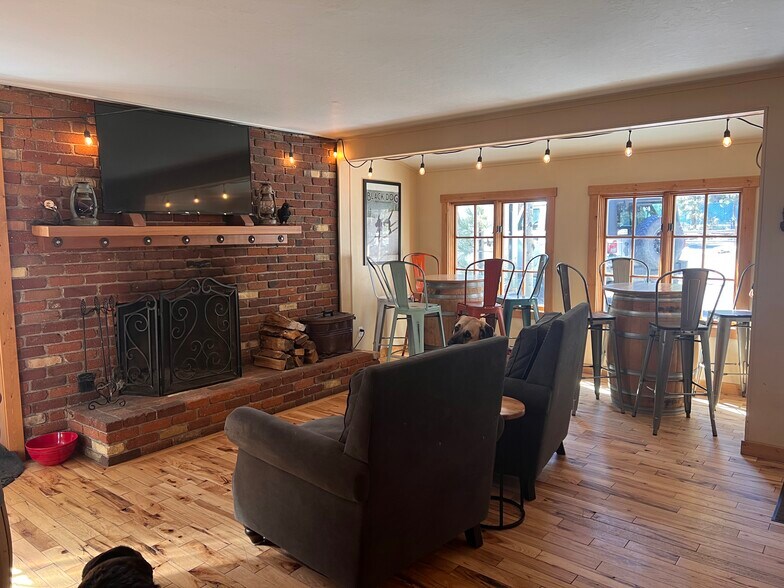 More Photos Of 963 3rd St, South Lake Tahoe Office Residential For Sale