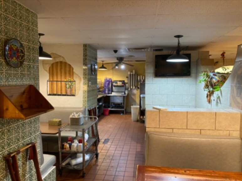 More Photos Of 2130 Alameda St, Norman Restaurant For Sale