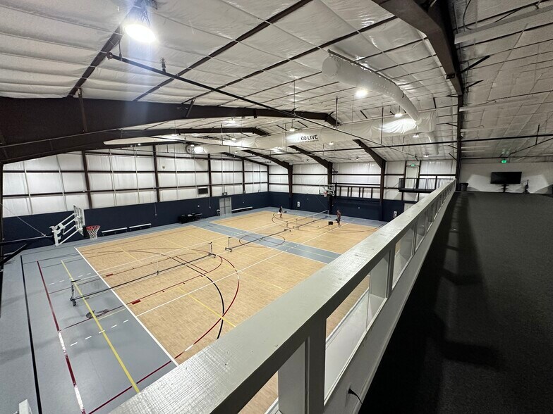 More Photos Of 4210 S FM 565 Rd, Baytown Sports And Entertainment For Lease