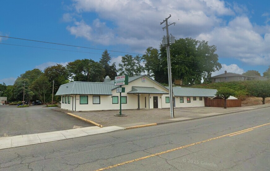 Primary Photo Of 325 Main St, Dallas Restaurant For Sale
