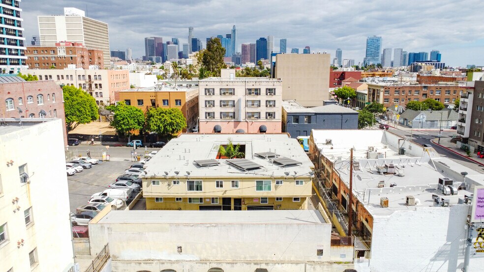 More Photos Of 685 S Coronado St, Los Angeles Apartments For Sale