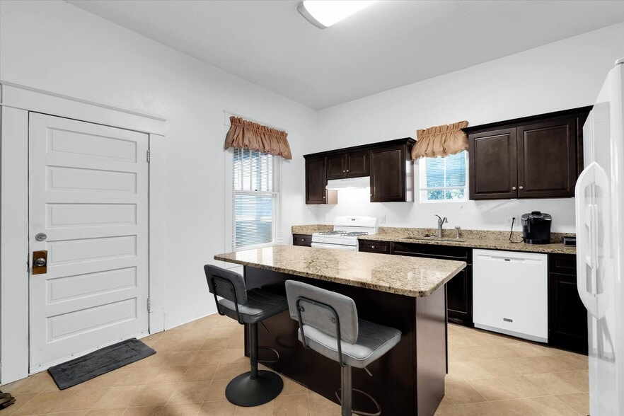 More Photos Of 609 Fair St, Anderson Industrial For Sale