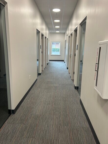 More Photos Of 1900 Leland Dr SE, Marietta Coworking Space