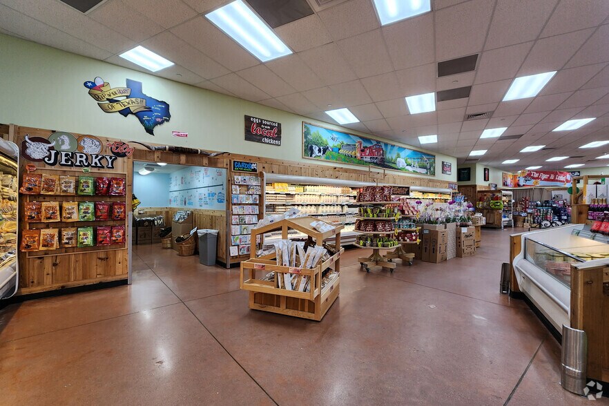 More Photos Of 2717 Commercial Center Blvd, Katy Office For Lease