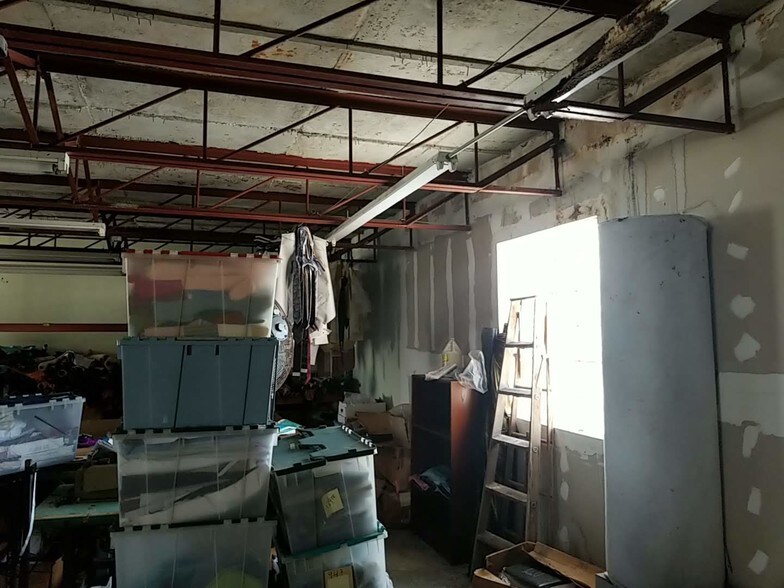 More Photos Of 777 NE 125th St, North Miami Storefront For Lease