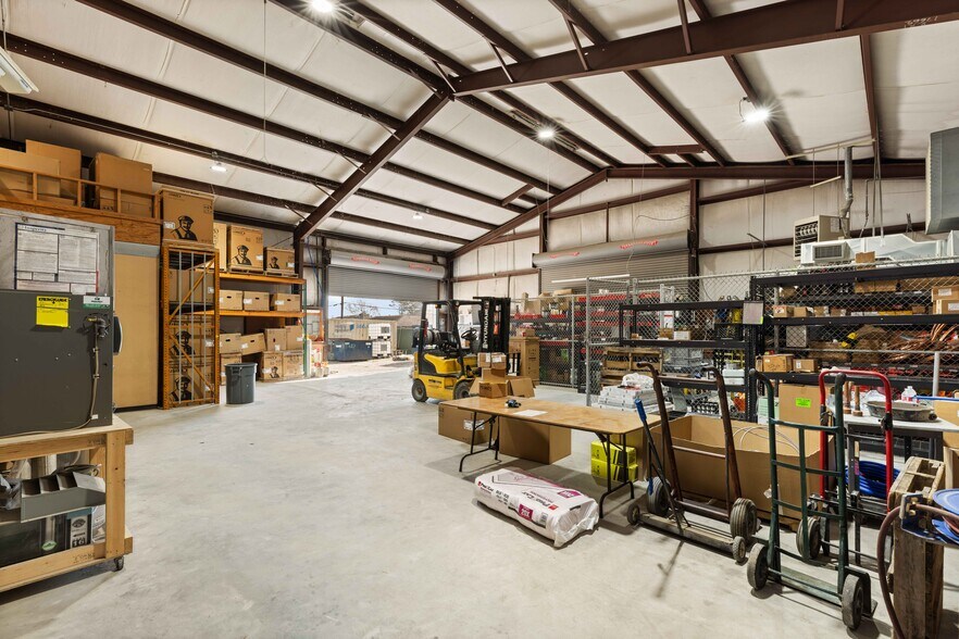 More Photos Of 5252 FM 517 Rd E, Dickinson Flex For Sale