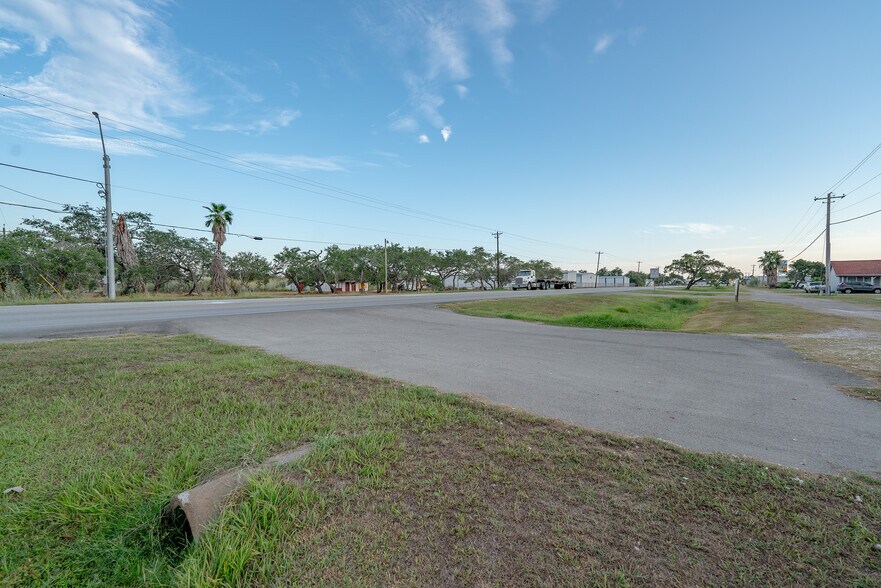 More Photos Of , Rockport Unknown For Sale