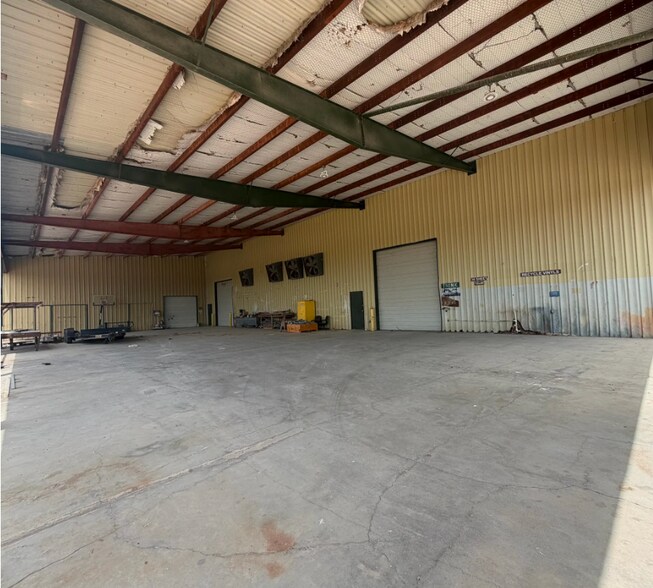 More Photos Of 2001 Industrial Way, San Benito Warehouse For Lease