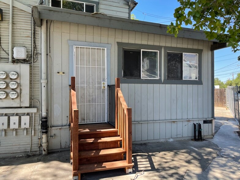 More Photos Of 2439 Rio Linda Blvd, Sacramento Apartments For Sale