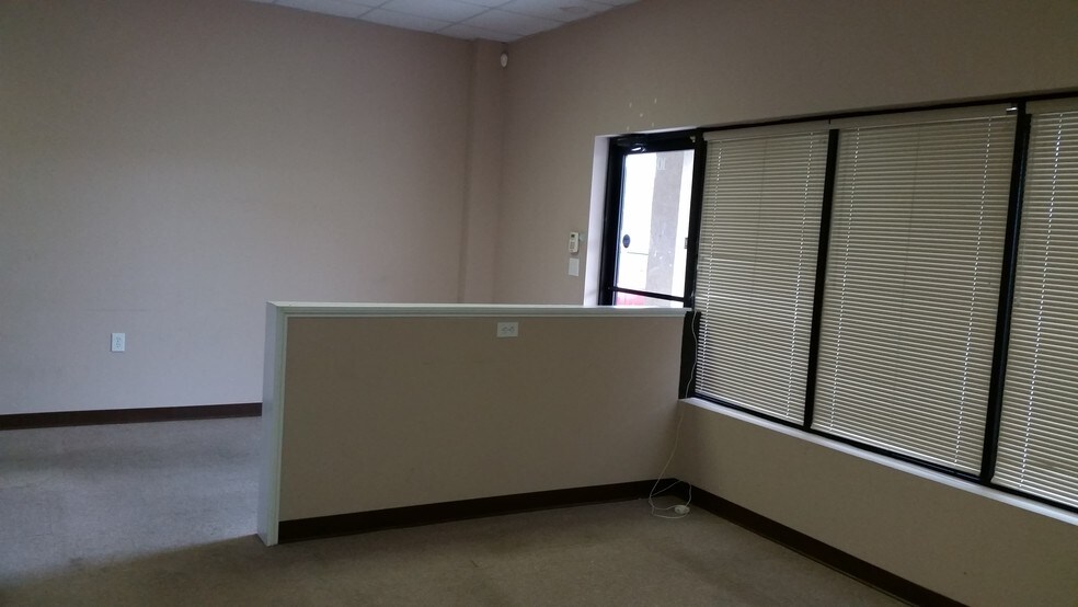 More Photos Of 4582 Cumberland Rd, Fayetteville Freestanding For Lease