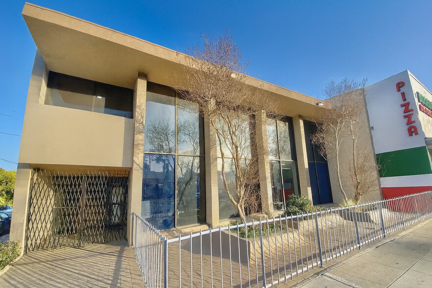 More Photos Of , San Pedro Unknown For Sale