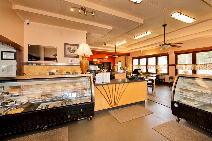 More Photos Of 95-1148 Naalehu Spur RD., Naalehu Restaurant For Sale