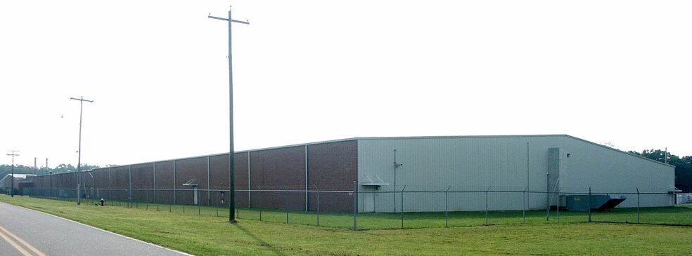 More Photos Of 1515 W Academy St, Cherryville Warehouse For Lease