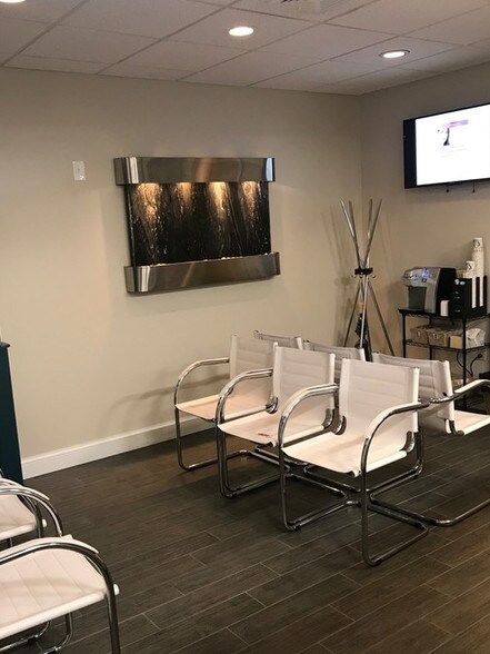 More Photos Of 851 Main St, Weymouth Medical For Lease