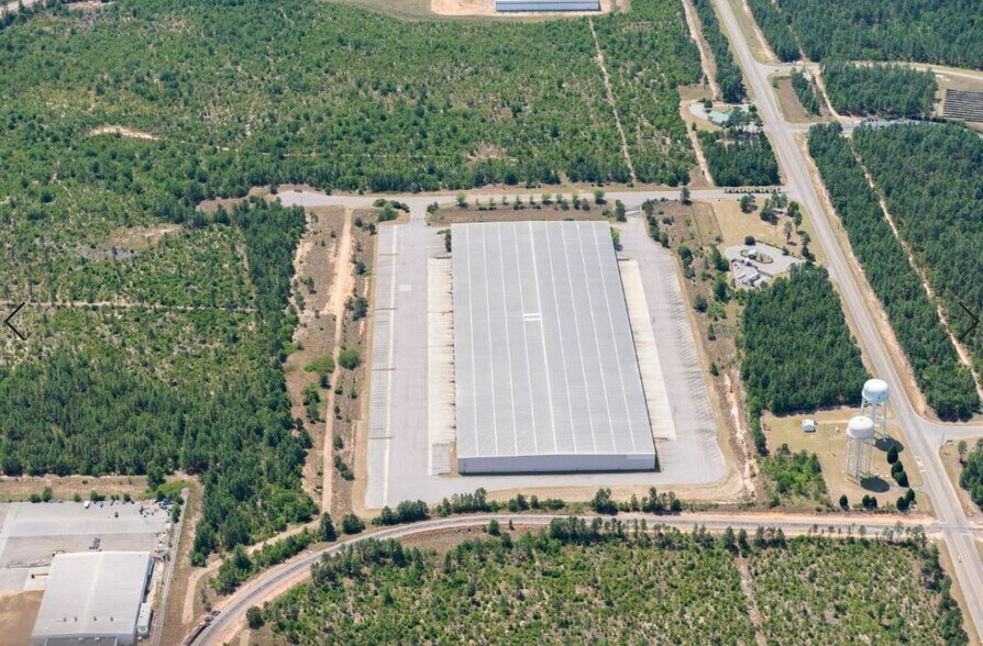 More Photos Of 1043 Global Ave, Graniteville Distribution For Lease