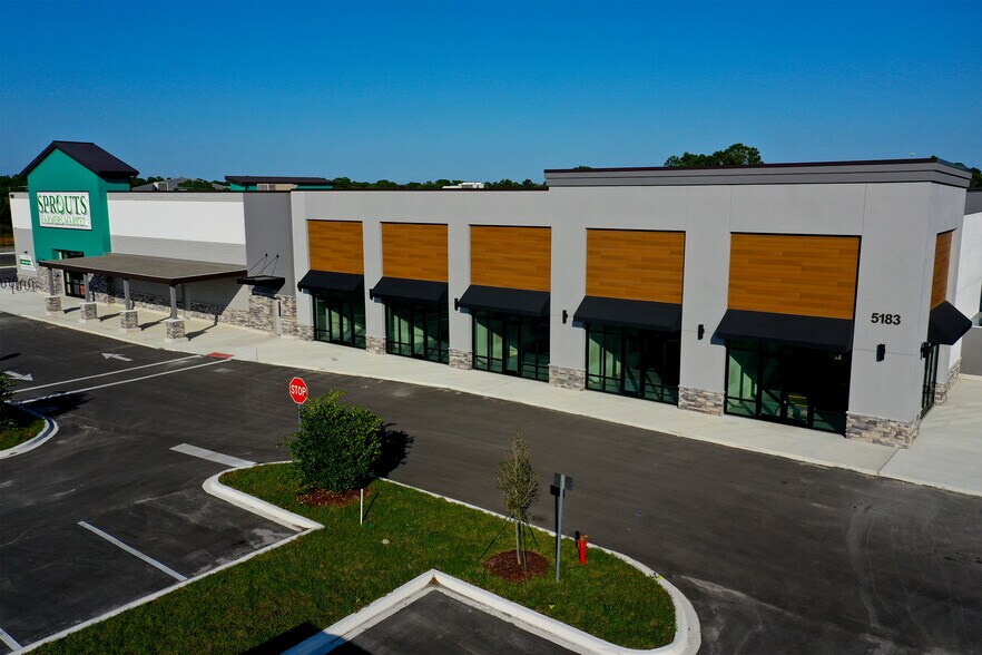 More Photos Of 5183 N Wickham Rd, Melbourne Restaurant For Lease