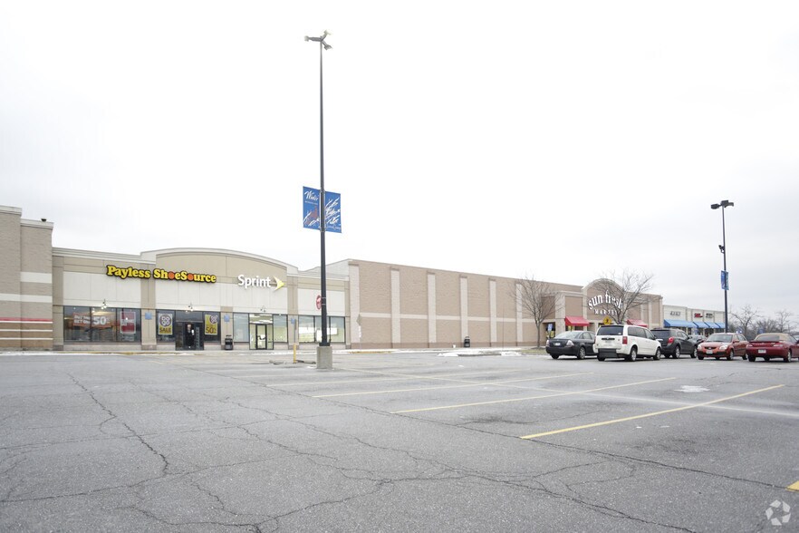 More Photos Of 4323-4357 N Chouteau Tfwy, Kansas City Unknown For Lease