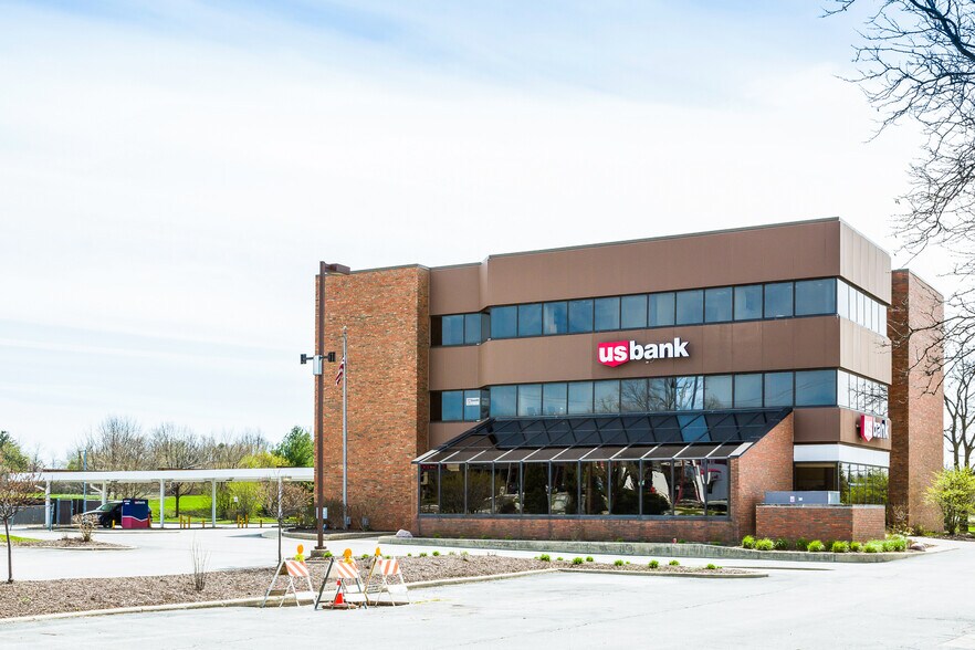 More Photos Of 6301 S Cass Ave, Westmont Office For Lease